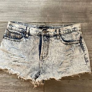 Forever21 Light Wash Jean Shorts, Size 28US